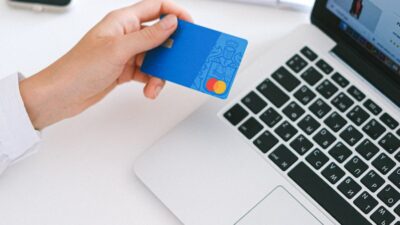 İnternetten alışveriş yapanlar dikkat İnternet üzerinden alışveriş yapanları yakından ilgilendiren uyarı geldi.