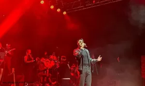Cumhuriyet Halk Partisi (CHP) Malatya Milletvekili Veli Ağbaba, Malatya’da gençler