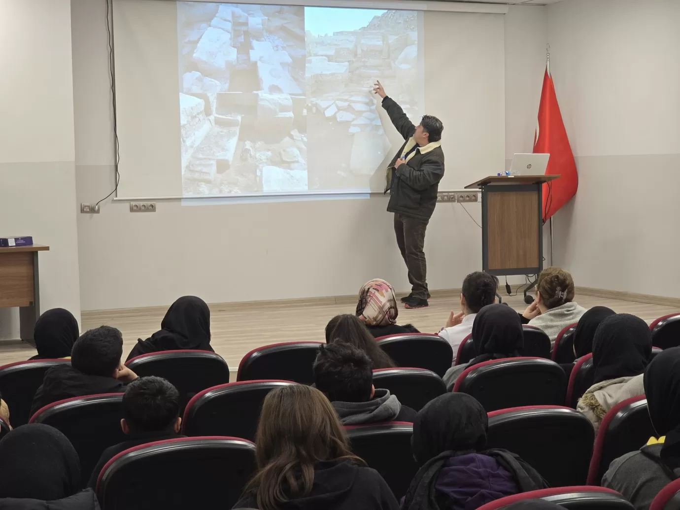 Battalgazi Belediyesi, Arslantepe Höyüğü’nün tanıtımını ve eğitim çalışmalarını sürdürüyor.