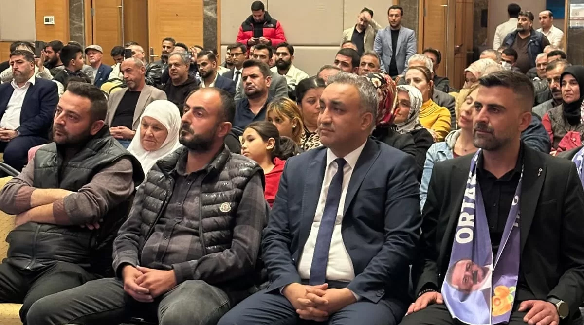Yavuz Ağıralioğu liderliğinde Siyaset hayatına başlayan Anahtar Parti’de Malatya İl