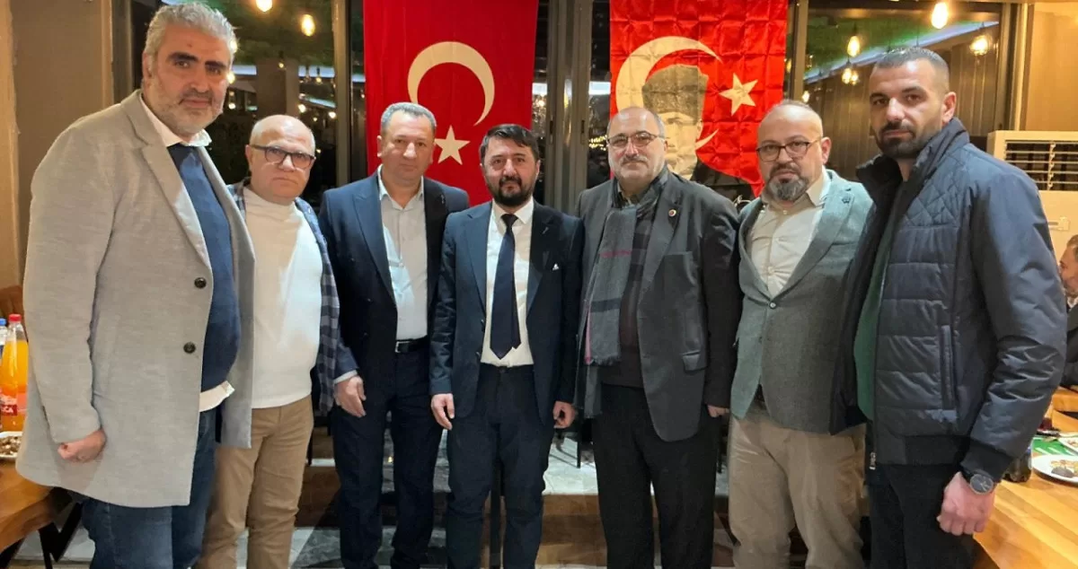 Anahtar Parti Battalgazi İlçe Başkanlığı, il tanıtım toplantısında önemli isimlerin