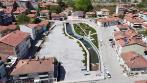 Doğanşehir, Türkiye’nin Doğu Anadolu Bölgesi’nde yer alan Malatya iline bağlı