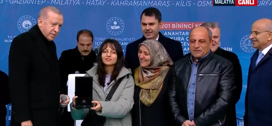 Başkan Recep Tayyip Erdoğan 201. konut anahtar teslimi, kura çekimi,