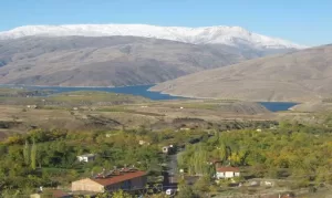 Doğanyol, Türkiye'nin doğusunda yer alan Malatya iline bağlı bir ilçedir.