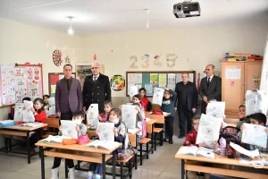 Öğrenci ve Genç Dostu’ hizmetleri ile gönüllere dokunan projelerin altına