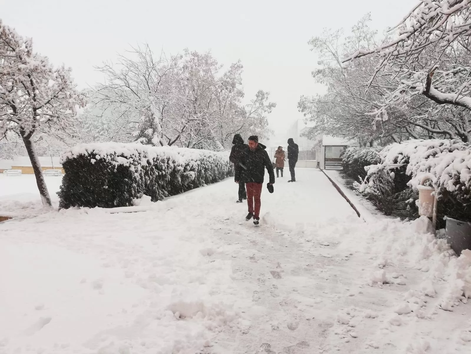 Malatya’da, yüksek kesimlerinde kar kalınlığı yer yer yarım metreye ulaştı.