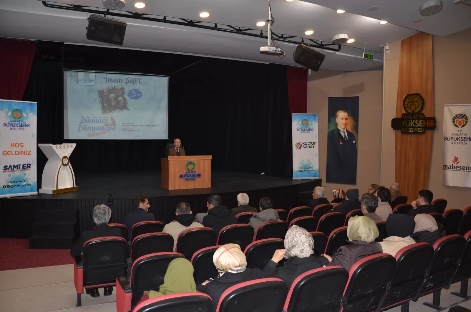 İmam Şafii Anlatıldı Malatya Büyükşehir Belediyesi tarafından düzenlenen "Düşünce Dünyamızın Mimarları" Konulu Konferanslar