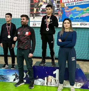 Muay thai Malatya gençlik spor kulübü sporcuları Doğu Anadolu Bölge