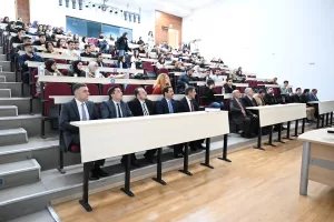 Battalgazi Belediye Başkanı Bayram Taşkın, İnönü Üniversitesi Hukuk Fakültesi öğrencileriyle
