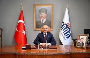 Valimiz Sayın Seddar YAVUZ, 1967 Eskişehir doğumlu olup İlköğrenimini Gümüşkonak’ta,