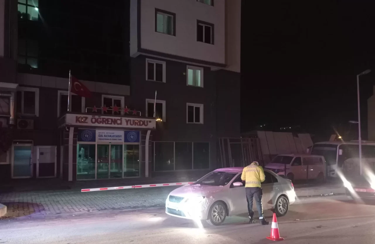 Malatya İl Emniyet Müdürlüğü asayiş ve trafik ekipleri halkın güvenliği