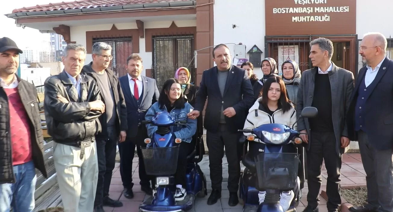 Büyük Birlik Partisi, Engelli Gençlere Destek Oluyor! &nbsp; Büyük Birlik