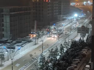 [kanews-title title=”Malatya’da akşam saatlerinde başlayan yağmur yerini kar yağışına bıraktı.”