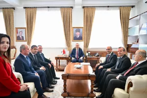 Malatya İl Defterdarı Nazmi Erol ve beraberindeki heyet, Malatya Valisi