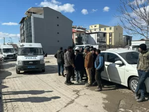  Malatya’nda bir şantiyede “horlama” meselesi nedeniyle işçiler arasında çıkan sopalı,