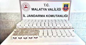 Malatya’nın Arguvan ilçesinde yol kontrol noktasında durdurulan bir araçta 20