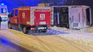 Malatya Firmasına ait  otobüs Nevşehir-Kayseri kara yolunda, Göreme Kavşağı yakınlarında