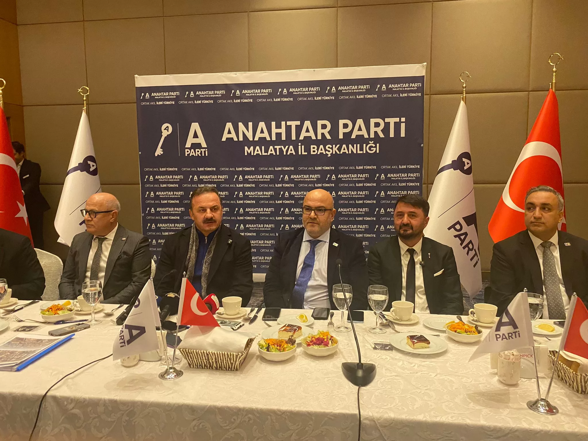Anahtar Parti Genel Başkanı Yavuz Ağıralioğlu, 6 Şubat depremlerinin yıldönümü