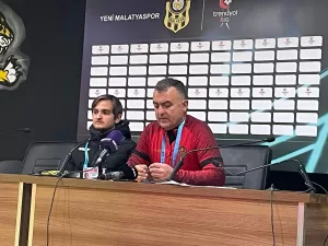 Bizimle oynayan takımlar bizimle oynamayı fırsata çevirip gençlere de fırsat