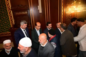 Yeşilyurt Belediye Başkanı Prof. Dr. İlhan Geçit, bayram namazını Kernek