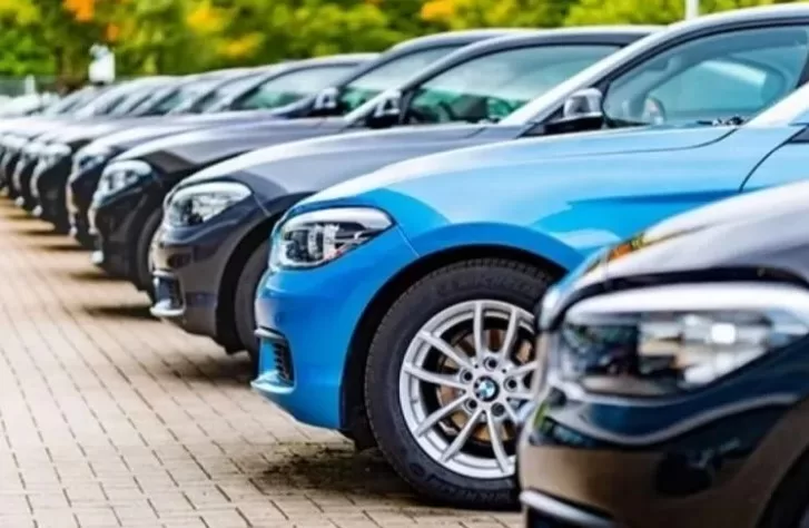 İkinci el araç piyasasında yapay zeka ile oluşturulan Şubat ayı
