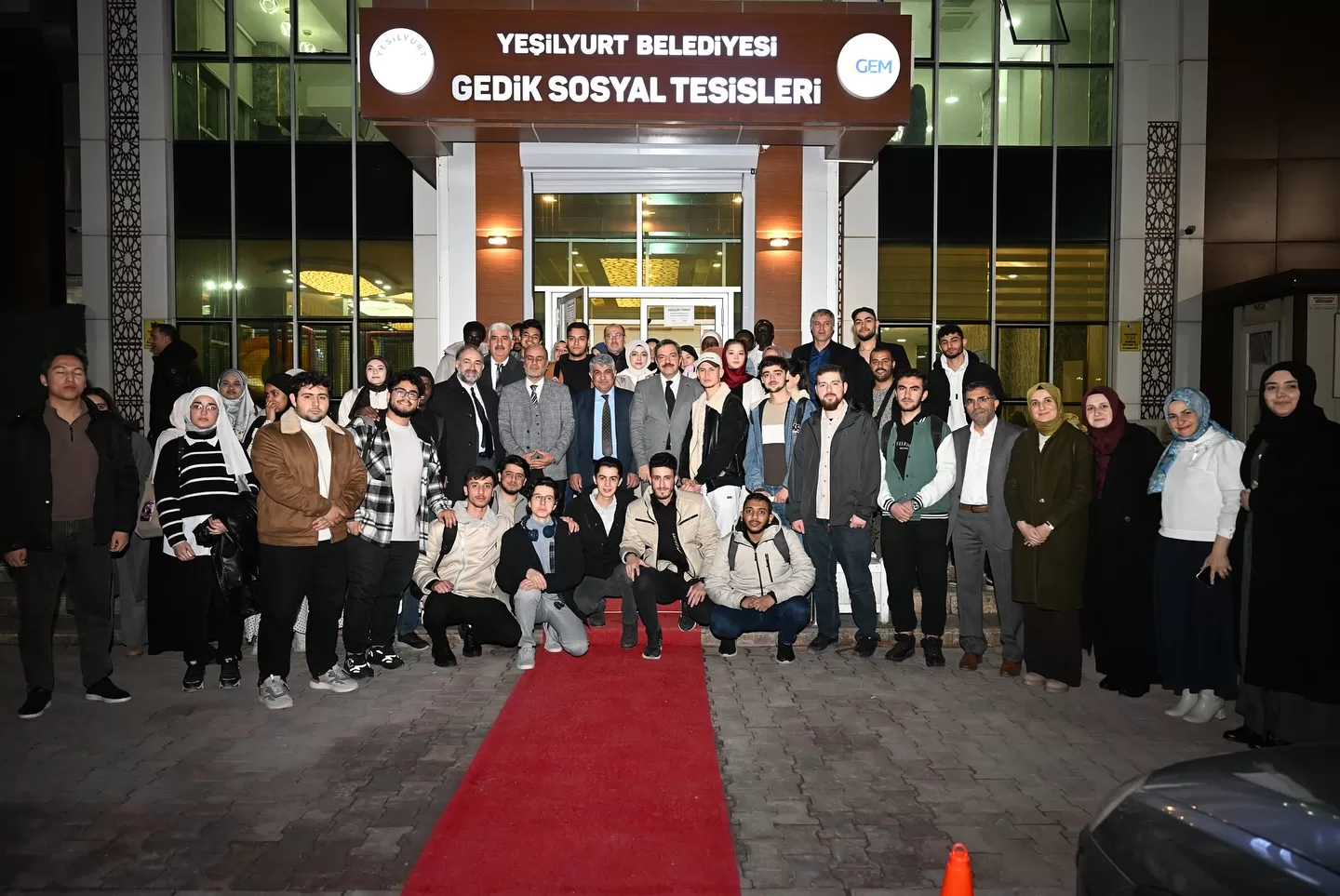 Yeşilyurt Belediyesi, ‘Uluslararası Öğrenciler’ İftar Yemeğine Ev Sahipliği Yaptı Yeşilyurt Belediyesi, 30 farklı ülkeden gelerek Malatya Turgut Özal Üniversitesinde