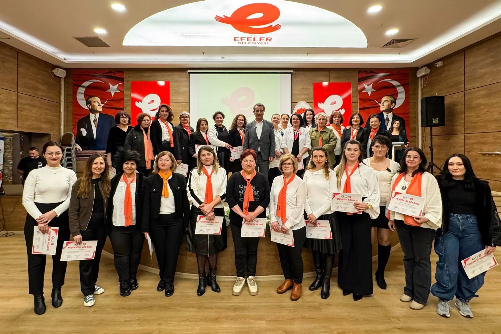Kadınların Vizöründen 21. Yüzyılda Kadın” Fotoğraf Yarışmasının İkincisi Meral Sağdıç Oldu Efeler Belediyesi ve Efeler Kent Konseyi iş birliğiyle 8 Mart