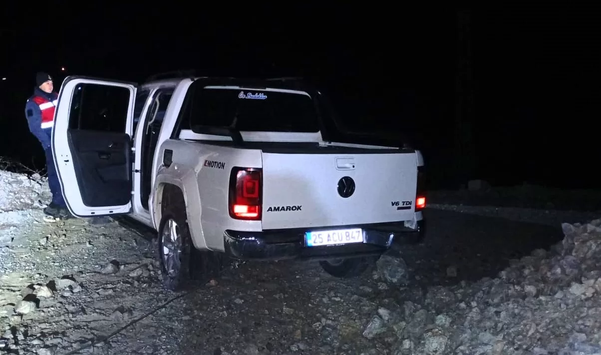 Malatya-Adıyaman karayolu Karanlıkdere Mahallesi yakınlarında gece saatlerinde meydana gelen tek