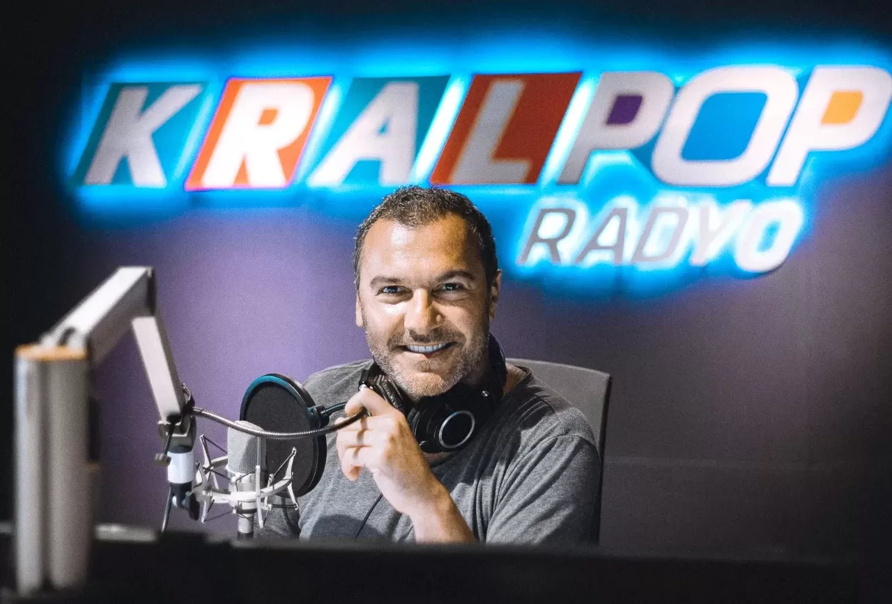 BAY J: ‘’Biz zaten Kerem Bürsin ile tanışmıyorduk hala da