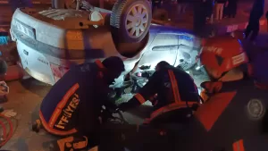 Malatya'da sürücünün kontrolünden çıkan otomobil refüje çarpan otomobil sürücüsü hayatını