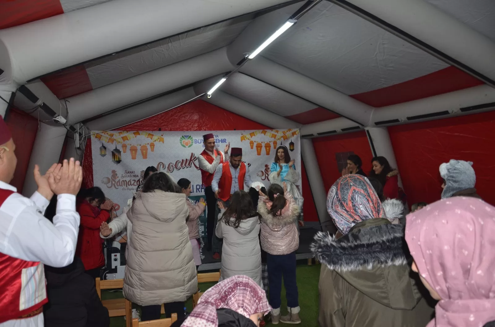 Büyükşehir’den Ramazan Etkinlikleri Malatya Büyükşehir Belediyesi tarafından Ramazan dolayısıyla bir dizi etkinlik düzenleniyor.