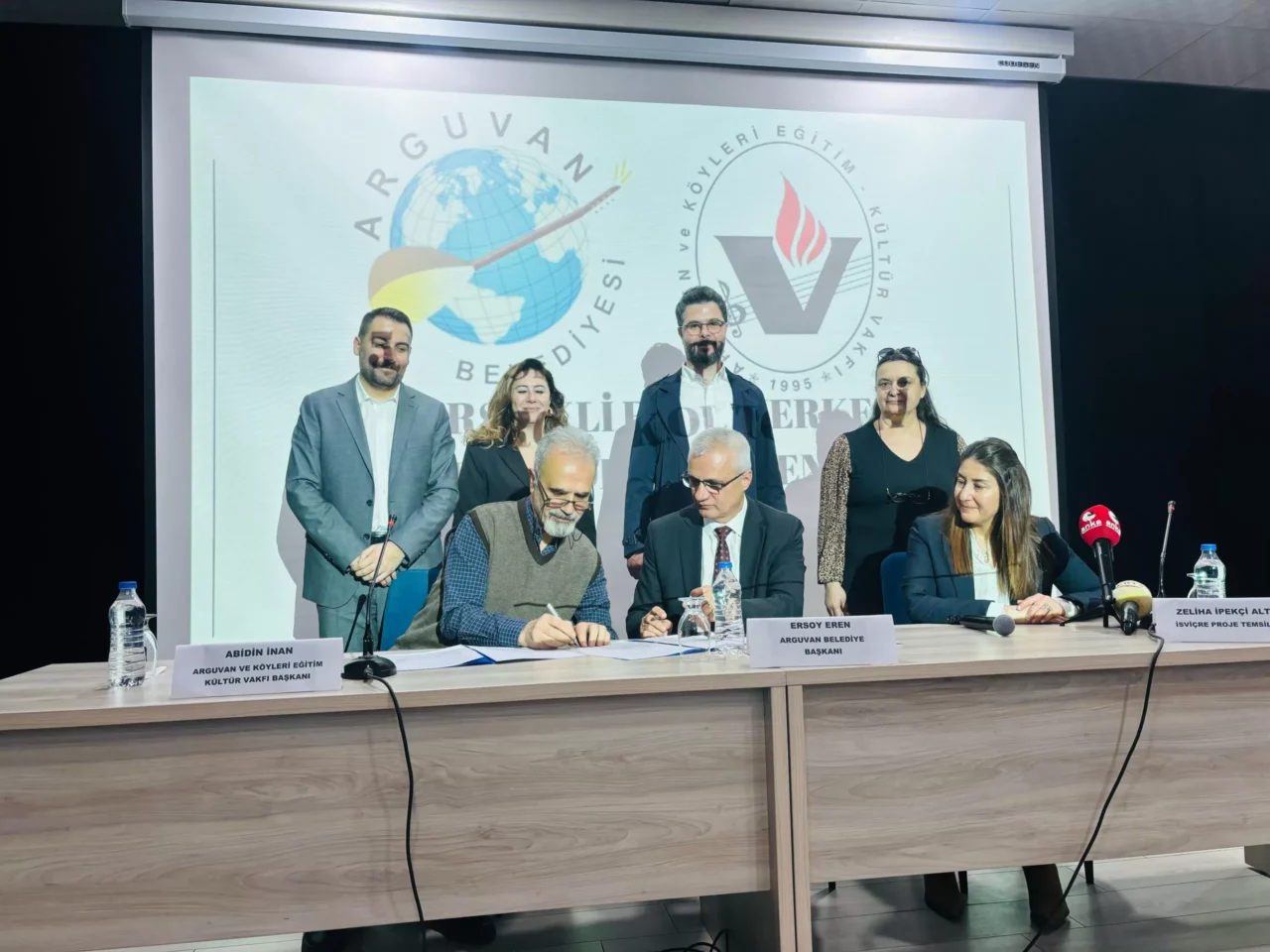 İsviçre Cenevre’de yaşayan 6 genç tarafından toplanan bağışlarla Arguvan’a 5