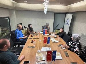 Değerli Hayatlar Eğitim Derneği-DEHADER tarafından hazırlanan  Tam Zamanında Projesi  Gençlik