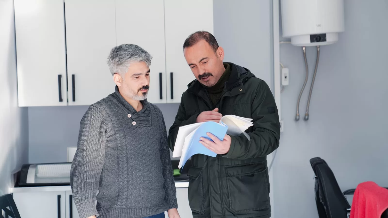 Battalgazi’de İşletmelere Ruhsat Denetimi Battalgazi Belediyesi Ruhsat ve Denetim Müdürlüğü ekipleri, iş yeri açma
