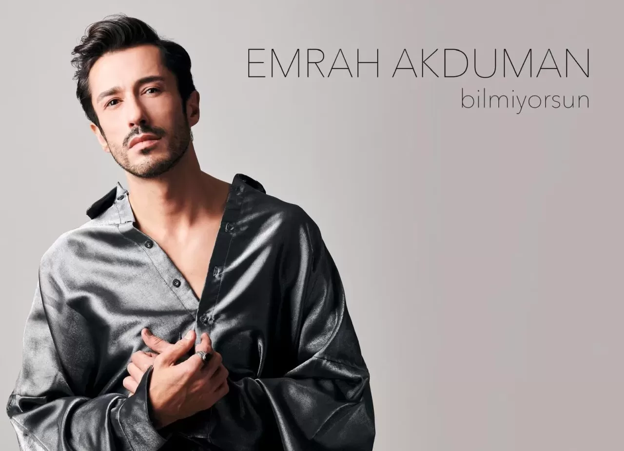 Emrah Akduman’ın yeni klibi “Bilmiyorsun” müzikseverlerle buluştu. Orhan Ölmez’in yapımcılığını