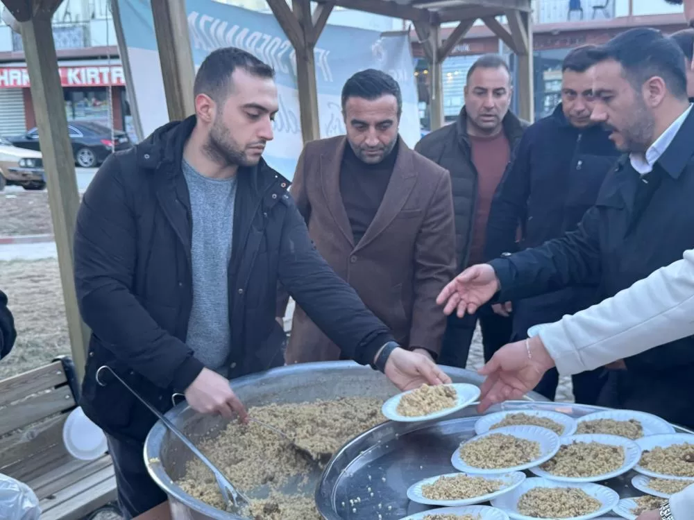  Malatya Akçadağ Belediyesi her gün ilçe merkezinde oluşturulan Ramazan çadırında