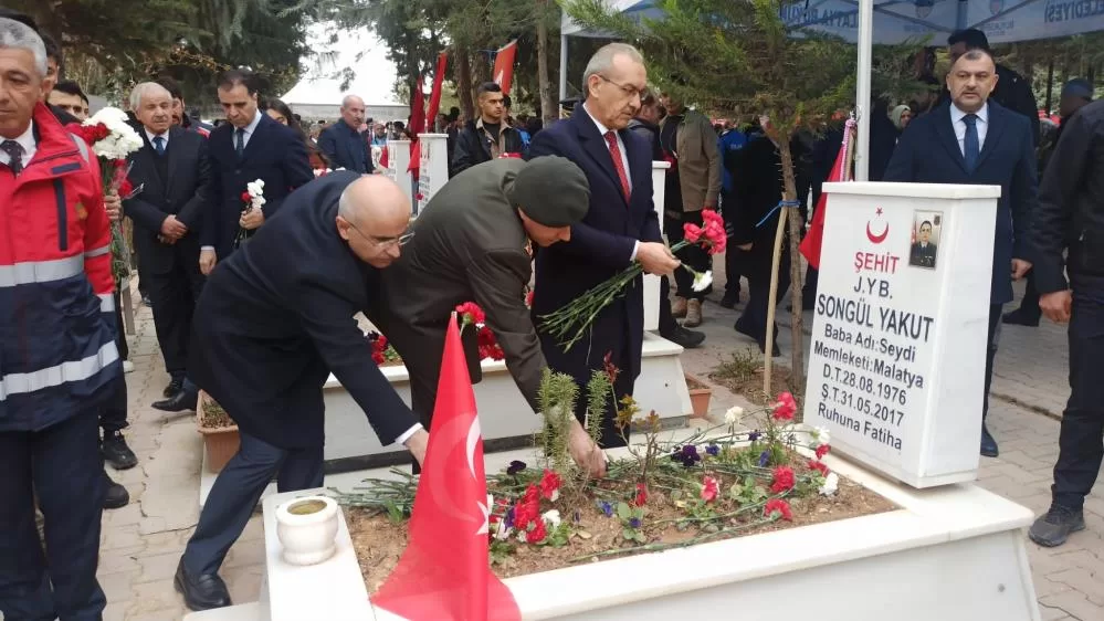 Malatya’da 18 Mart Şehitleri Anma Günü Törenle Kutlandı Malatya’da 18 Mart Şehitleri Anma Günü ve Çanakkale Zaferi’nin 110.