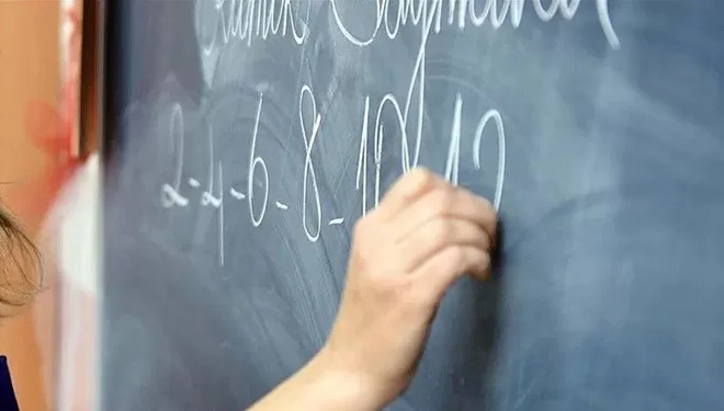 MEB yönetici ve öğretmenlerinin ders ve ek ders saatlerine ilişkin