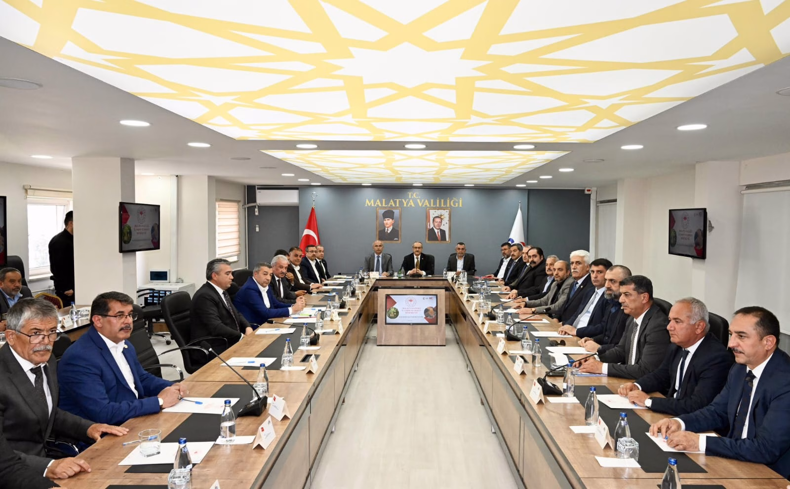 Malatya’da Zirai Don Sonrası Değerlendirme Toplantısı Gerçekleştirildi 11 Nisan 2025 tarihinde Malatya’da meydana gelen zirai don olayı,