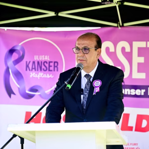 ‘Ulusal Kanser Haftası’ dolayısıyla düzenlenen etkinlikte konuşan Yeşilyurt Belediye Başkanı
