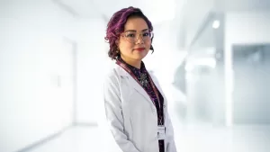 Bazal hücreli karsinom (BHK) hakkında bilgi veren Dermatoloji Uzmanı Dr.