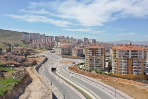 Malatya Büyükşehir Belediyesi ekipleri tarafından yoğun bir şekilde çalışmaların sürdürüldüğü