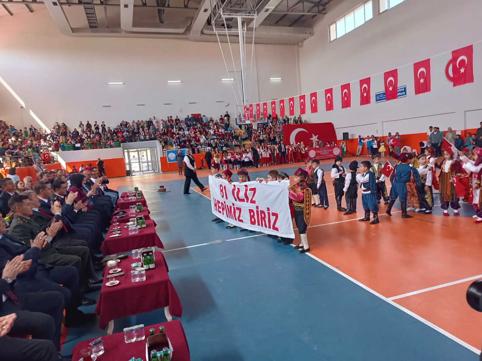 Darende’de 23 Nisan Coşkusu Millet Meclisinin 105. açılış yıl dönümü ve 23 Nisan Ulusal