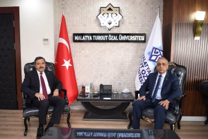 Malatya Gazeteciler ve Televizyoncular Cemiyeti (MGTC) Başkanı Mehmet Aydın ve