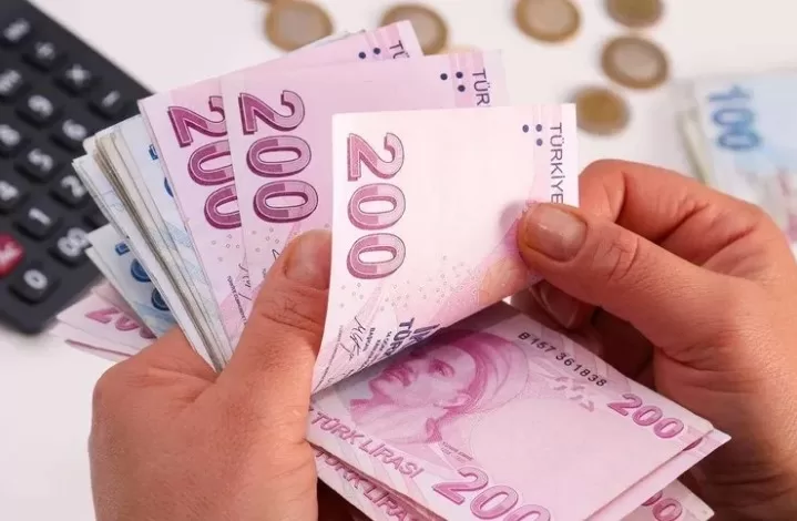Sigarada nispi vergi oranı düşürülüp maktu vergi tutarı artırıldı. Bu