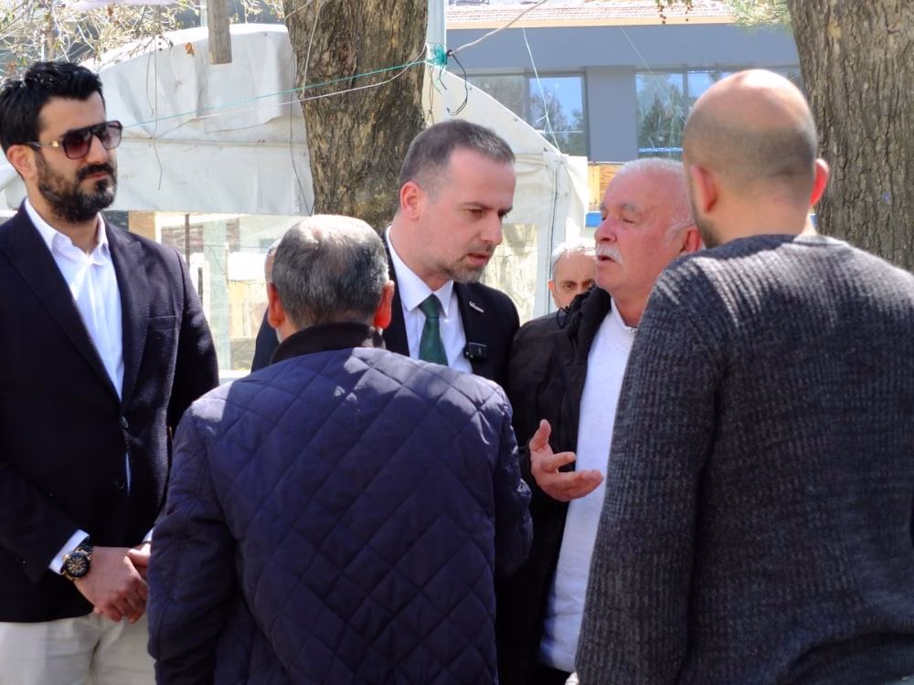 [kanews-title title=”Karademir: “Gündüzbey meydanı bir an önce yapılmalı, üretici yalnız