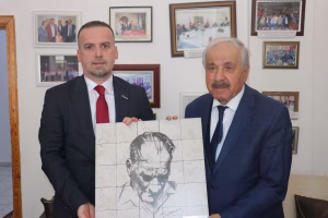 VAKIF BAŞKANI, MALATYA İÇİN KÜLTÜREL VE SOSYAL HİZMETLERE DEVAM EDECEKLERİNİ