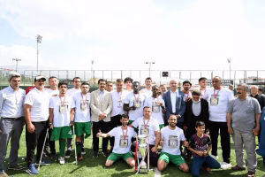 Sezon boyunca 18 maçta da galip gelerek ligi namağlup olarak