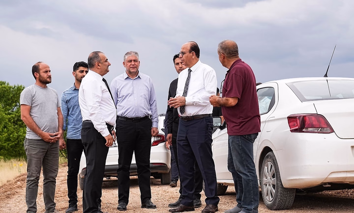 Yeşilyurt’ta Kırsal Mahallelerin Ulaşım Altyapısı Güçlendiriliyor Yeşilyurt’u merkez-kırsal ayrımı yapmadan topyekün ayağa kaldırmak için hizmet seferberliğine