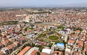 Malatya’da üniversite öğrencileri, hem doğayla iç içe vakit geçirebilecekleri alanları